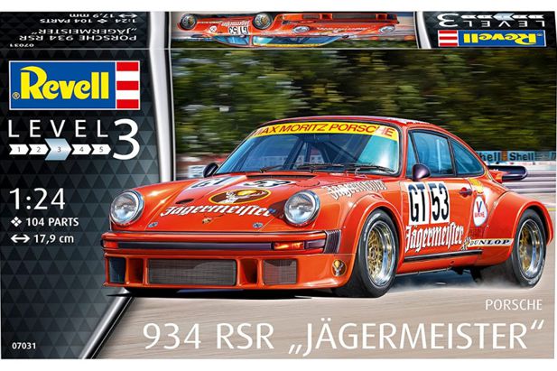 Revell 1:24 1962 7031 Porsche 934 RSR  "Jgermeister"