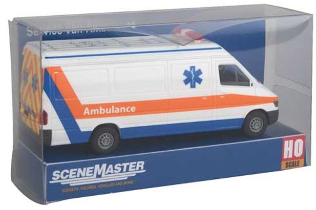 Walthers SceneMaster 12201 Service Van Ambulance